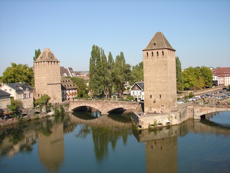 STRASBOURG - Les ponts couverts - Photo BERTHEVILLE